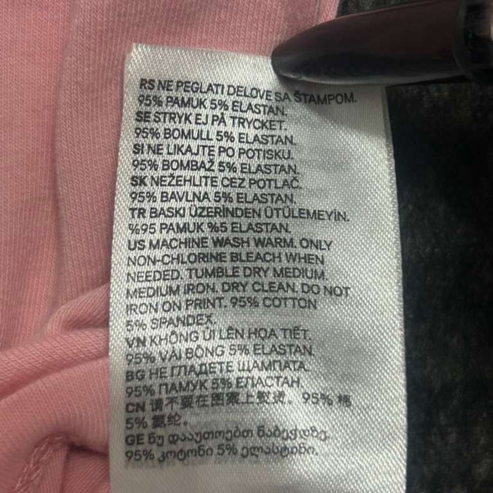H&M Divided women’s Size XS Selena Gomez Pink Graphic Tee(A273)✨ - Picture 14 of 16